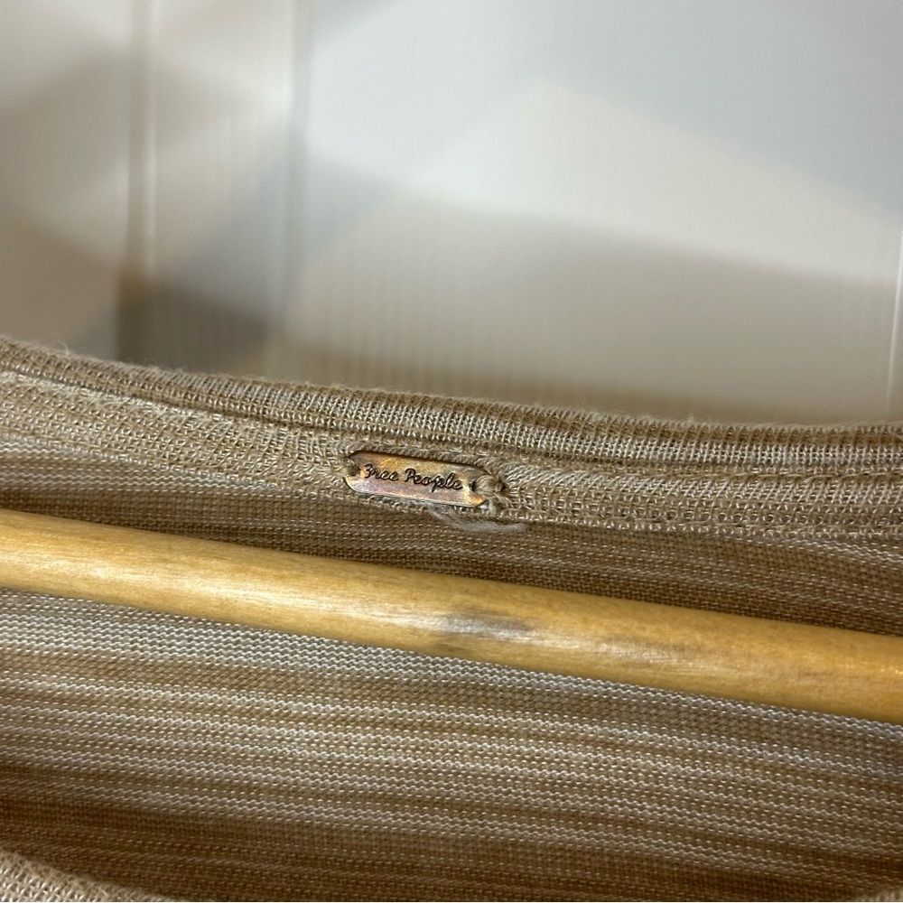 Free People Catalunya Tan White Striped Floral Embroidered Top Sz M Boho Preppy - Picture 6 of 8